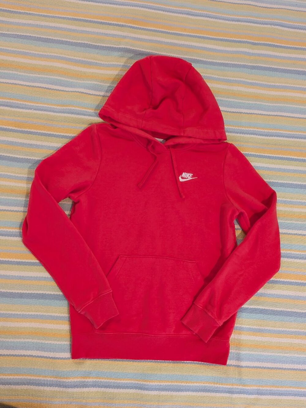 ⭐ Pink Nike hoodie with white embroidered logo size XS